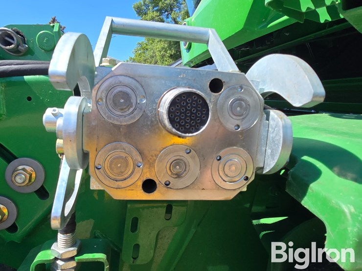 2015-john-deere-s660-image-14