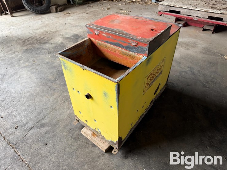 ritchie-livestock-waterer-image-9