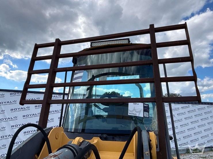 deere-244j-image-16