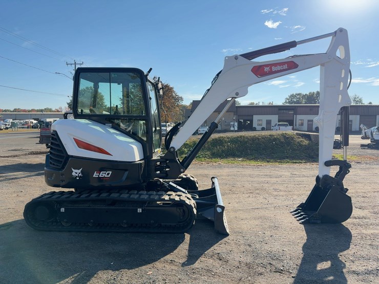 2023-bobcat-e60-image-6