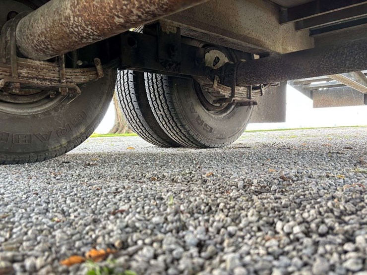 2001-sure-pull-gooseneck-trailer-image-13