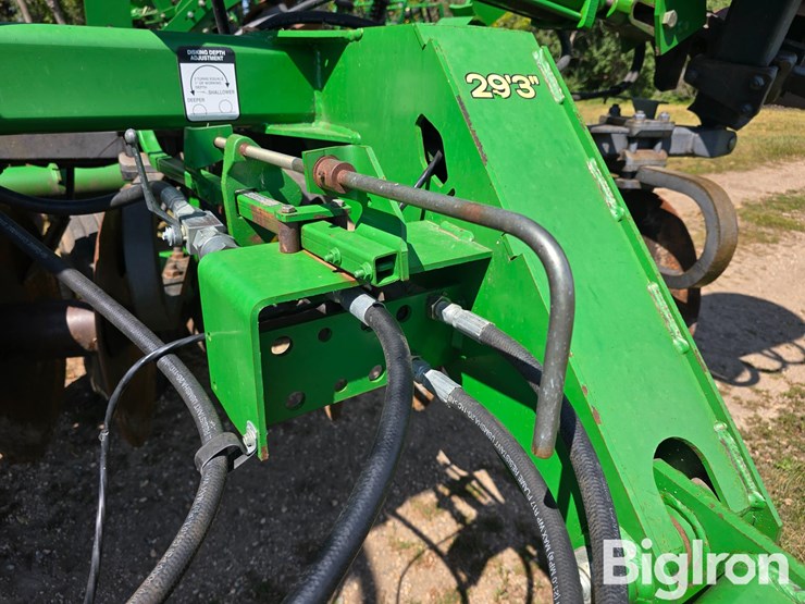 2005-john-deere-637-image-14