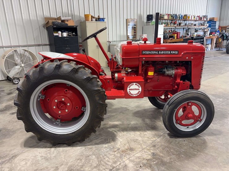 international-harvester-shop-mule-image-4