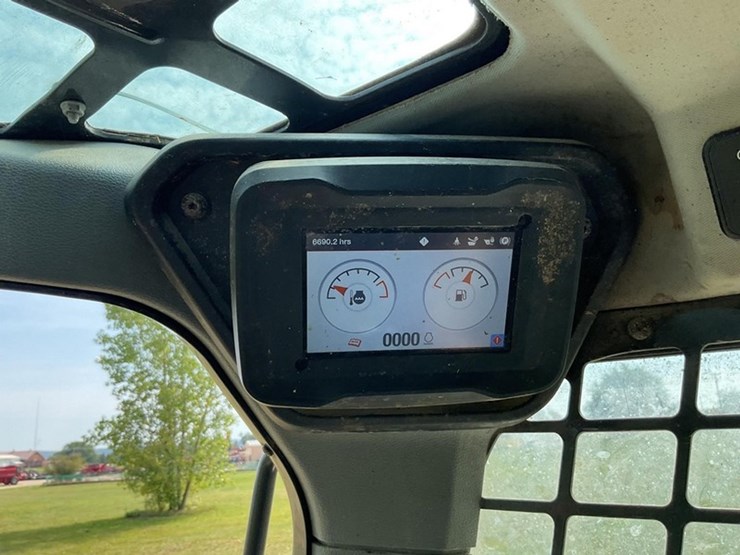 2021-bobcat-s64-image-16
