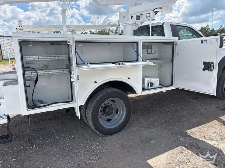 2017-ford-f-450-altec-at200a-30ft.-bucket-truck-image-22