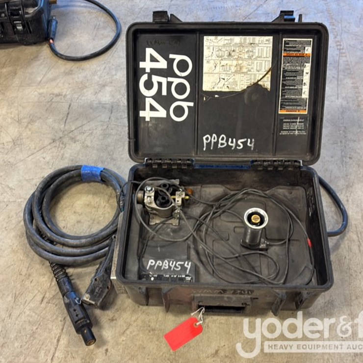 Miller Extreme 12vs Suitcase Welder
