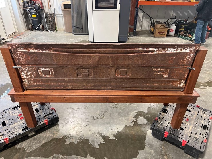 ford-tailgate-bench-image-6