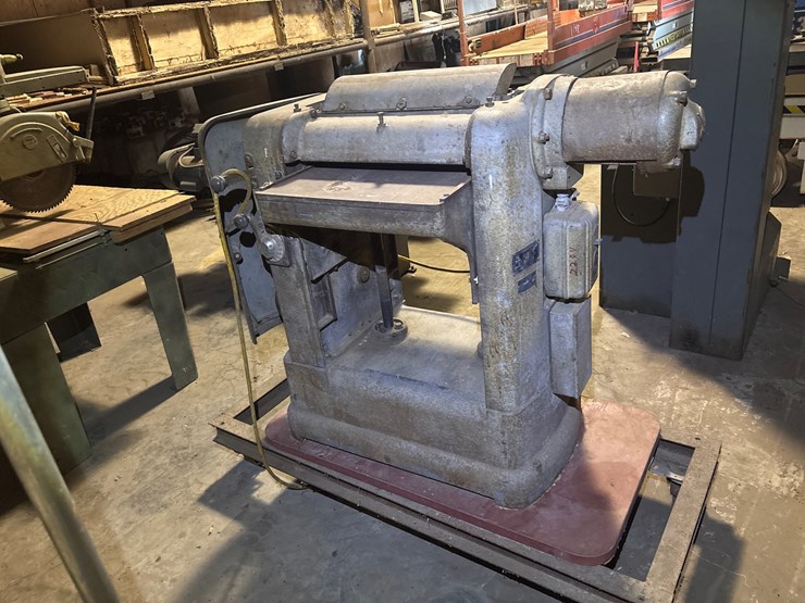#162-•-yates-american-j-180-cast-iron-thickness-planer-image-6