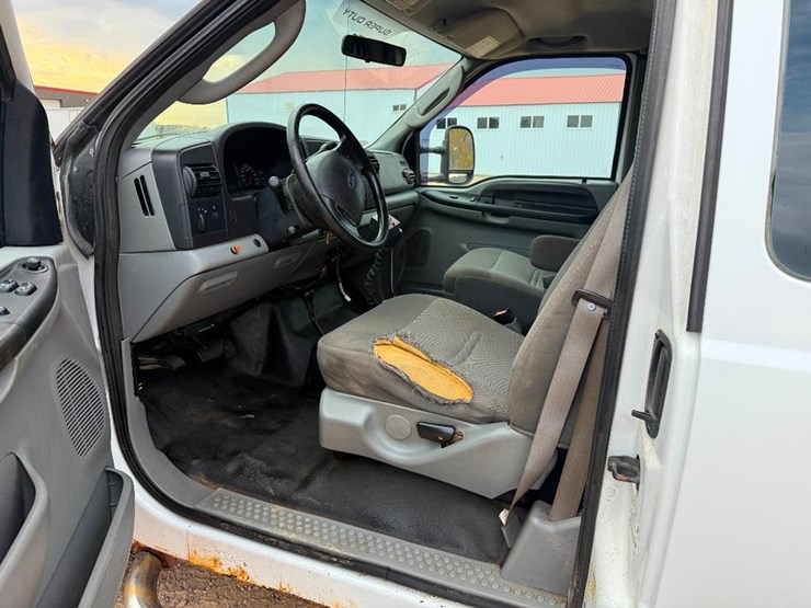 2006-ford-f250-xl-image-32