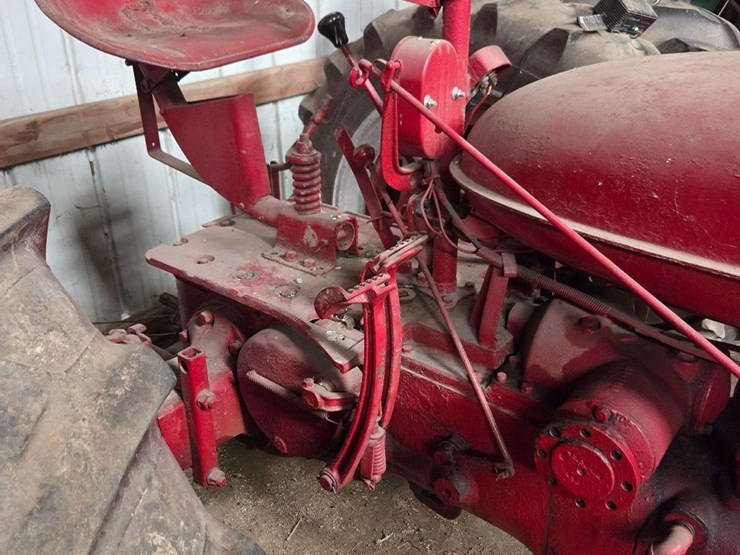1946-farmall-h-image-3