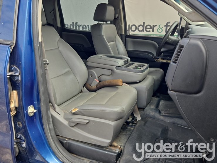 2015-chevrolet-silverado-2500-image-40