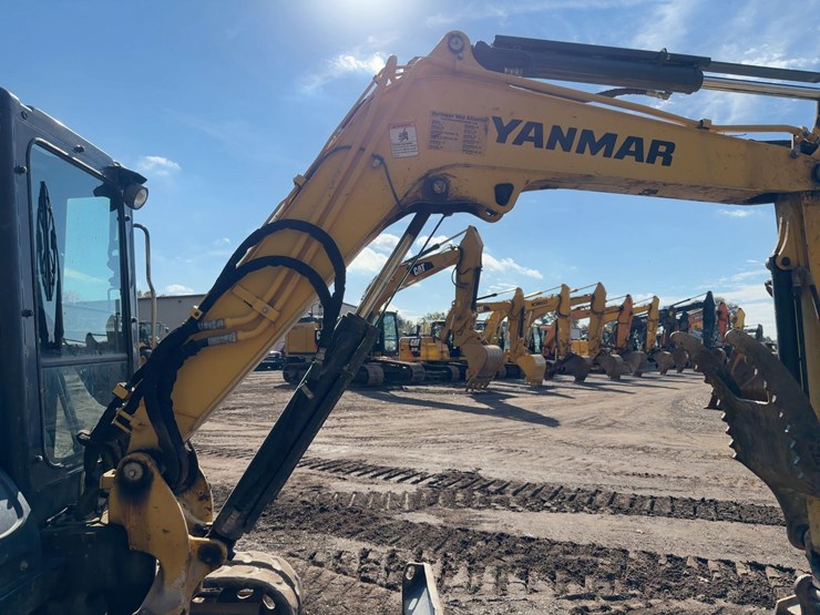 2019-yanmar-vio50-6a-image-11