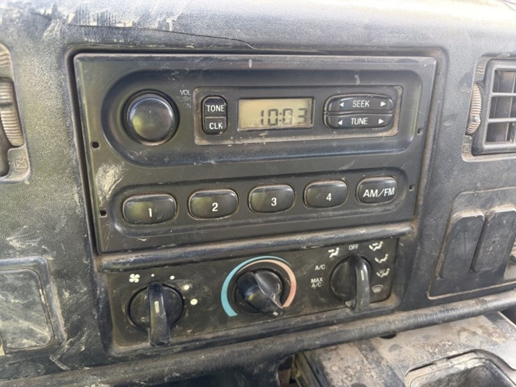2008-ford-f650-image-29