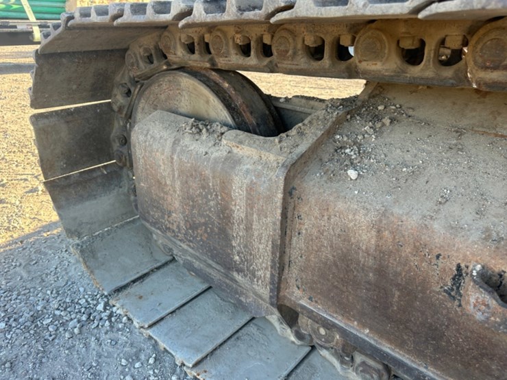 2007-caterpillar-330d-image-13