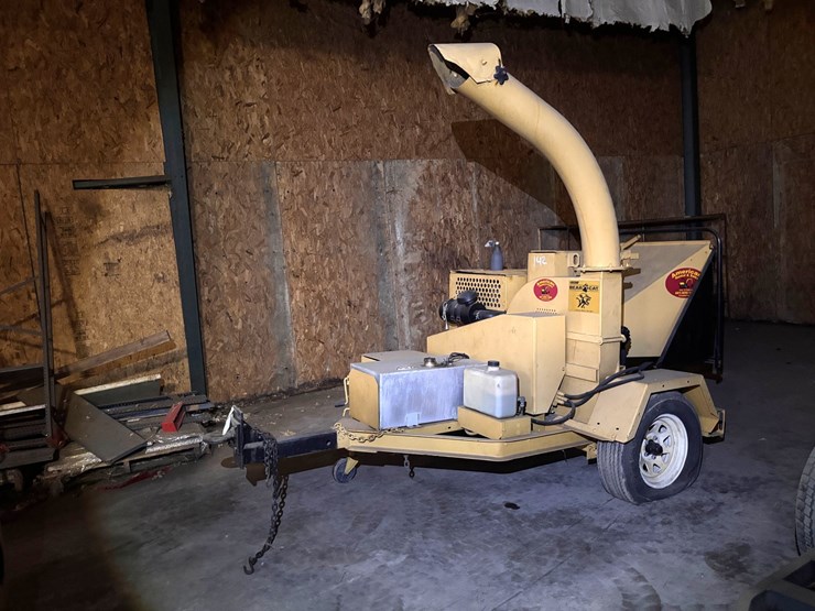 #142-•-echo-bear-cat-towable-wood-chipper-image-5