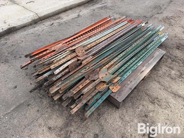 steel-t-posts-image-1