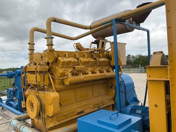 caterpillar-d379-image-4