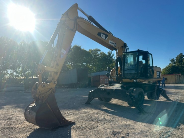 2012-caterpillar-m322d-image-1