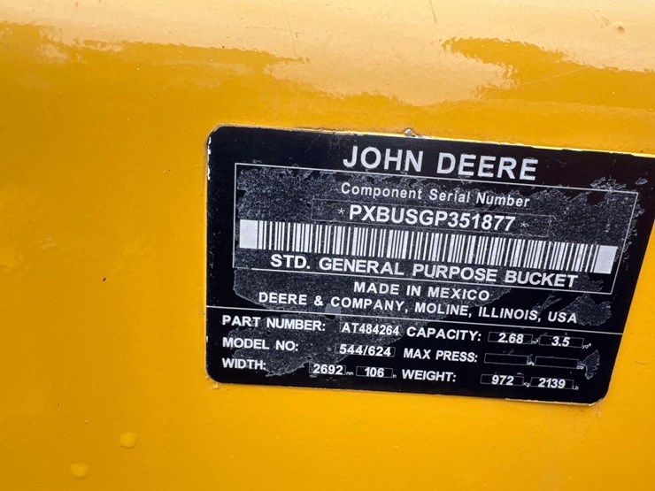 2024-john-deere-624-image-13