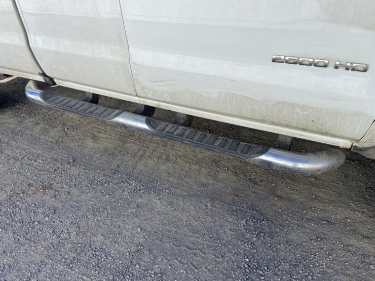 2016-chevrolet-silverado-2500-image-30
