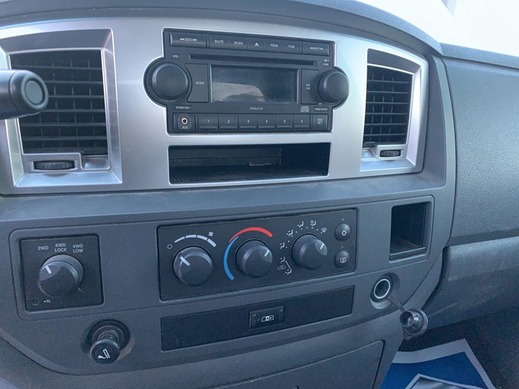 2008-dodge-1500-image-16