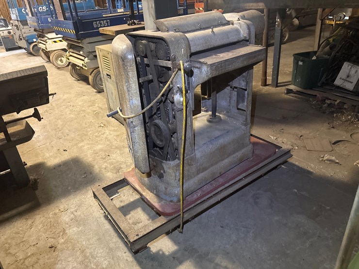 #162-•-yates-american-j-180-cast-iron-thickness-planer-image-2