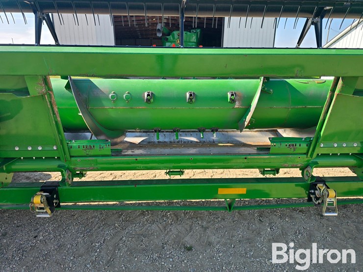 2015-john-deere-630f-image-9