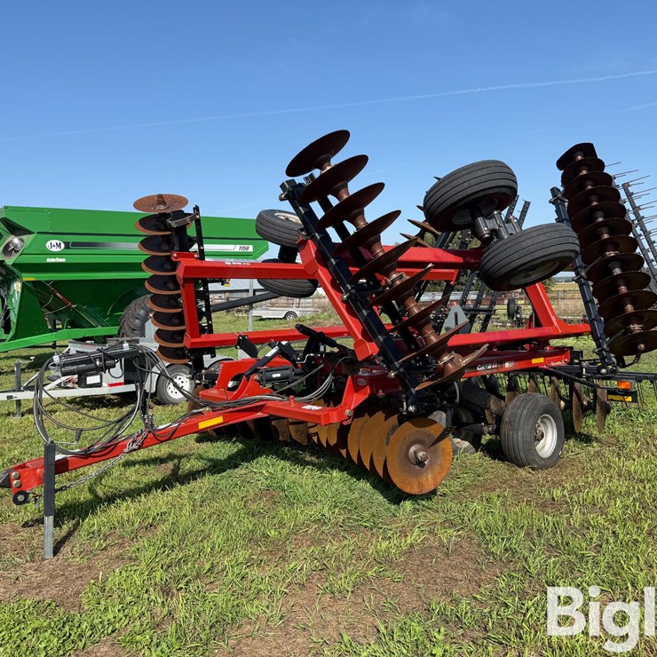 CASE IH 370