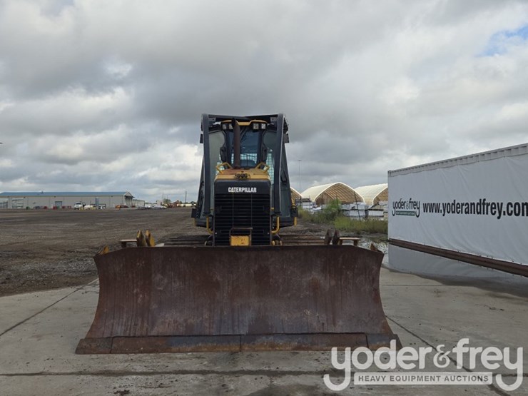 2014-caterpillar-d5k2-lgp-image-8