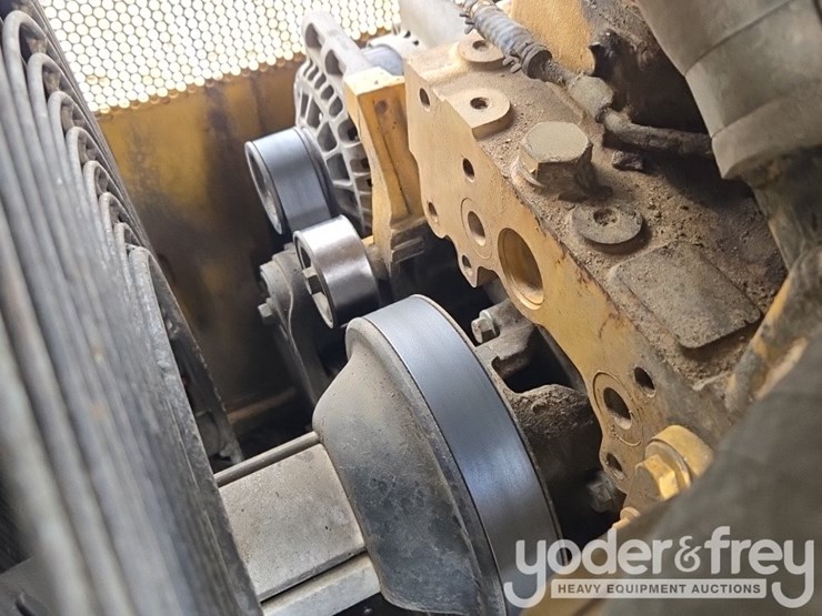 2014-caterpillar-d5k2-lgp-image-41