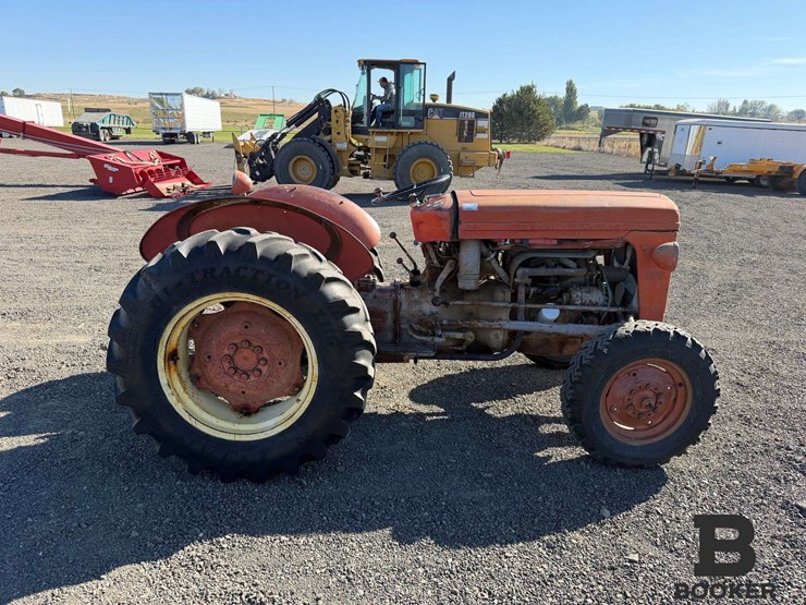 1964-massey-ferguson-35-tractor-image-6