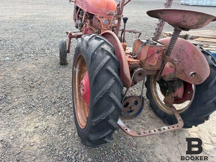 international-harvester-farmall-cub-tractor---non-running-image-17