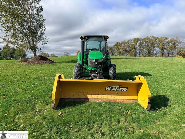 2024-john-deere-5067e-image-3