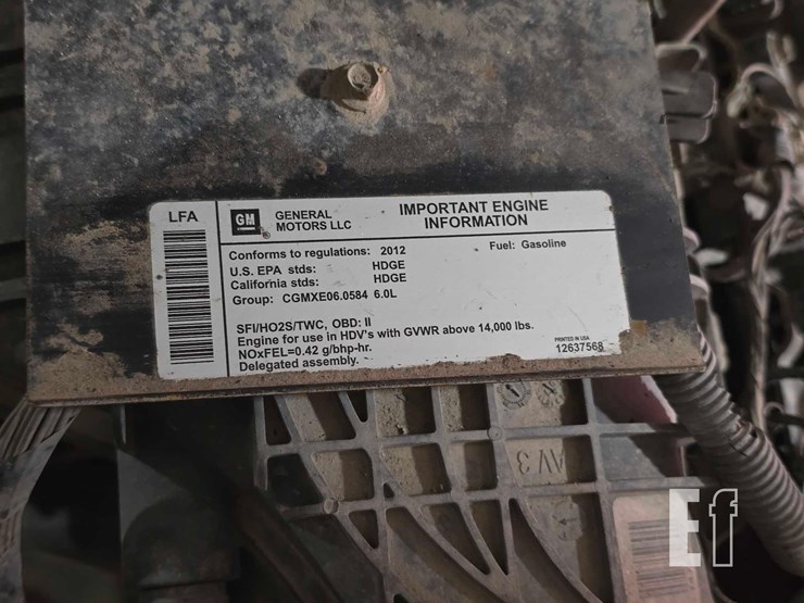 2012-isuzu-npr-hd-image-25
