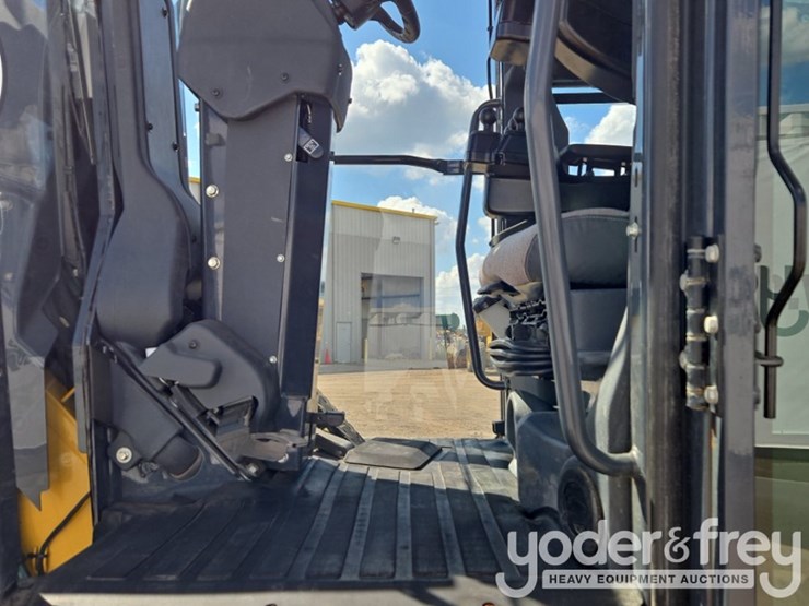 2020-deere-770gp-image-71