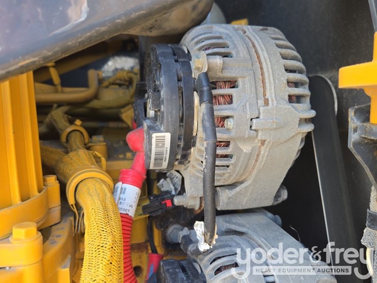 2020-deere-770gp-image-61
