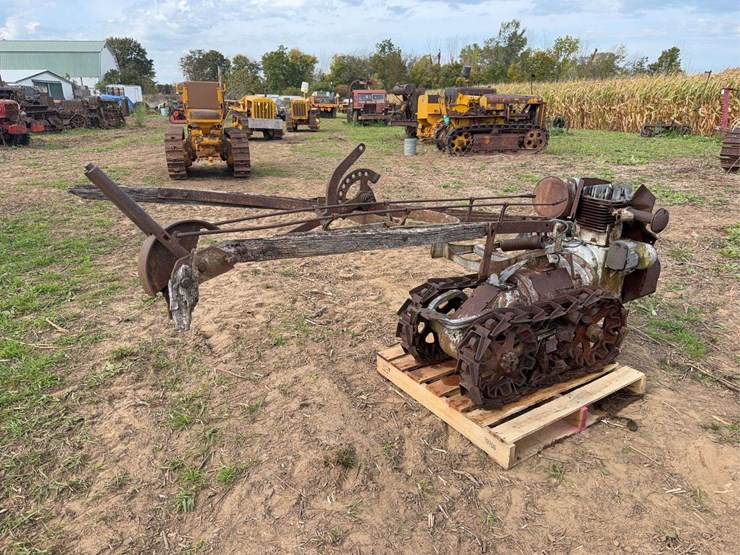vaughan-flex-tred-garden-tractor-image-2