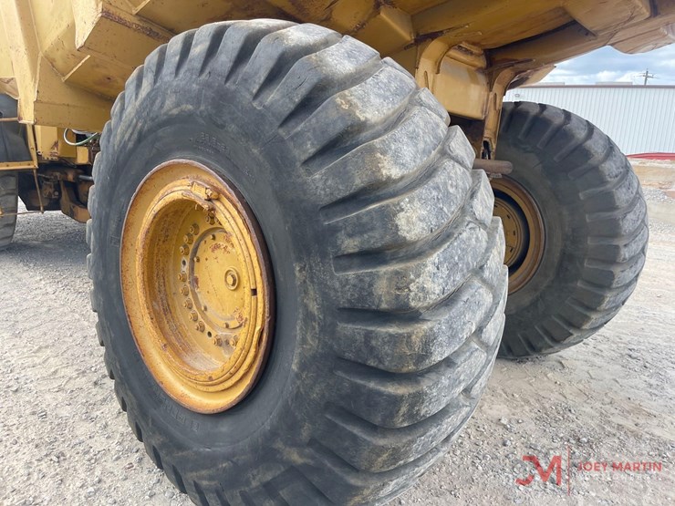 caterpillar-d35c-image-11