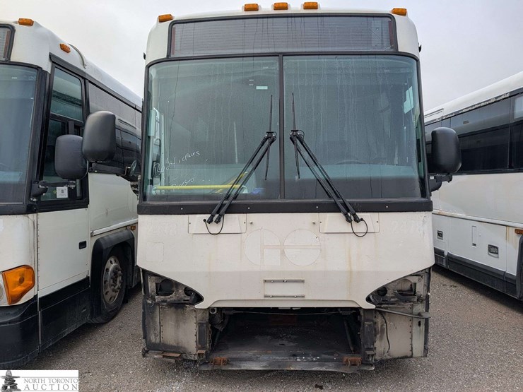 non-operable-2011-motor-coach-industries-d4500-t/a-55-passenger-bus-image-2