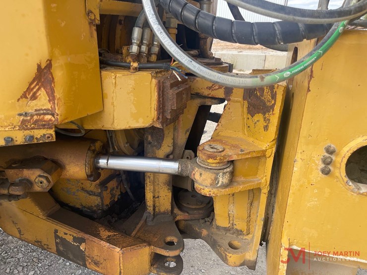 caterpillar-d35c-image-13