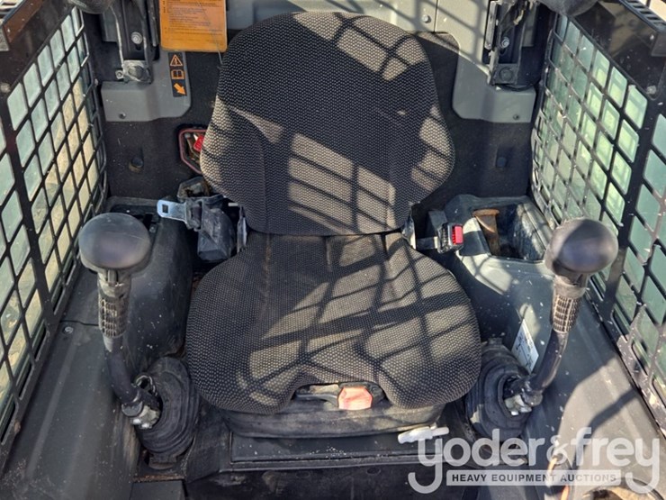 2021-bobcat-t66-image-46