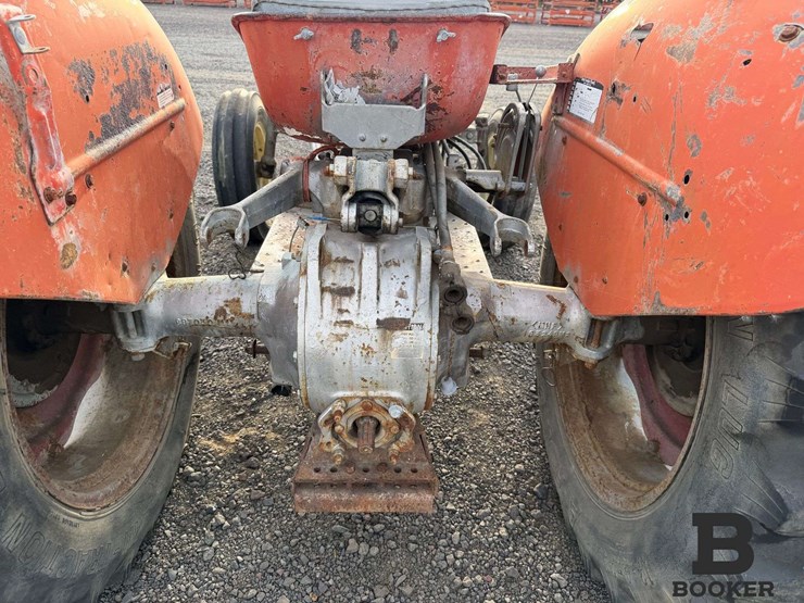 1971-massey-ferguson-135-tractor---non-running-image-14