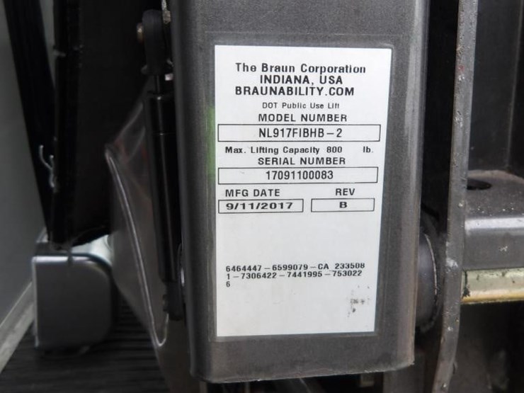 2017-ford-e450-image-17