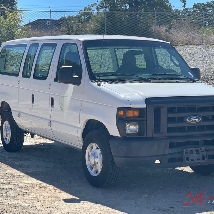 2014 FORD CARGO