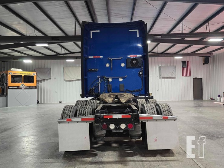 2017-kenworth-t680-image-8