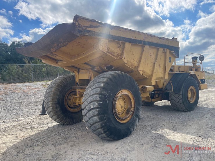 caterpillar-d35c-image-3