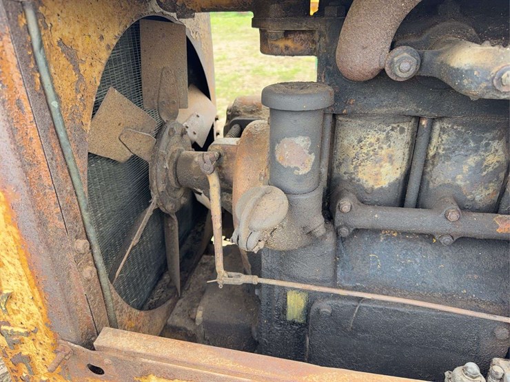 caterpillar-twenty-five-image-51