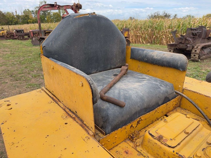 caterpillar-twenty-eight-image-29