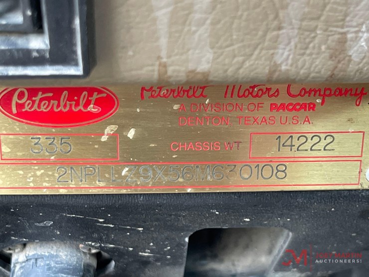 2006-peterbilt-335-image-25