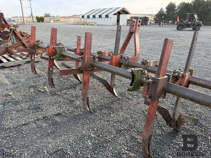 4-row-3pt-cultivator-image-10